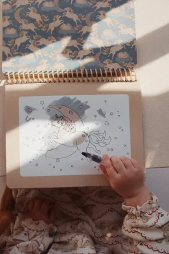 Flash Sale Konges Sløjd magic malebog - OFF WHITE offwhite