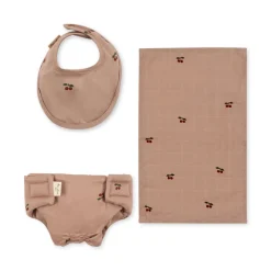 Fashion Konges Sløjd puslesæt til dukke - CHERRY BLUSH cherryblush