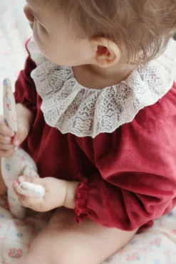 Online Konges Sløjd Venola romper - red dahlia reddahlia